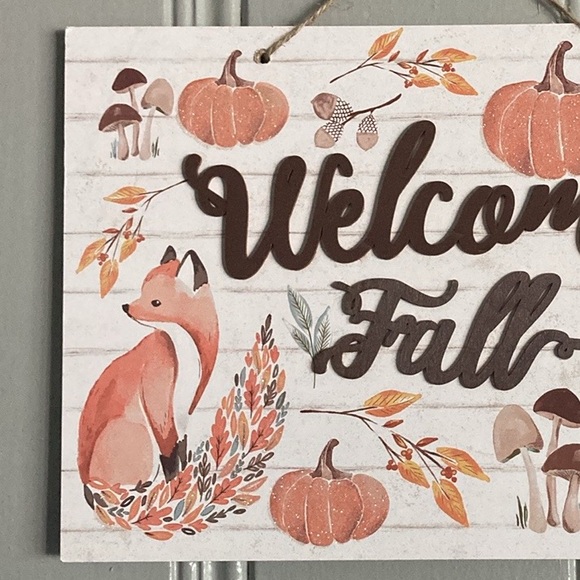 NWT- Adorable- Wooden Hello Fall- Critters Decoration Sign ๐ฟ๏ธ๐ฆ๐โ๐ซ๐ - Picture 3 of 17